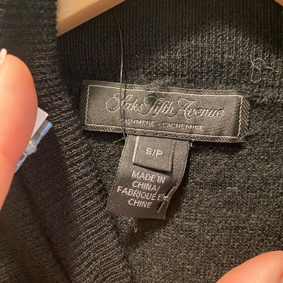 NWT Saks Fifth Avenue BLACK Cashmere Turtleneck Sweater S - Picture 3 of 5
